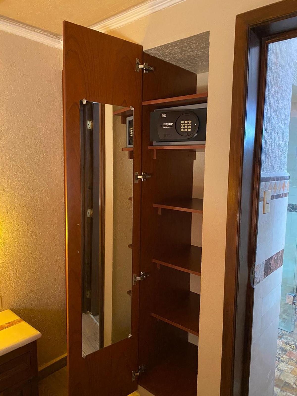米松阿坎吉尔普埃布拉酒店 外观 照片